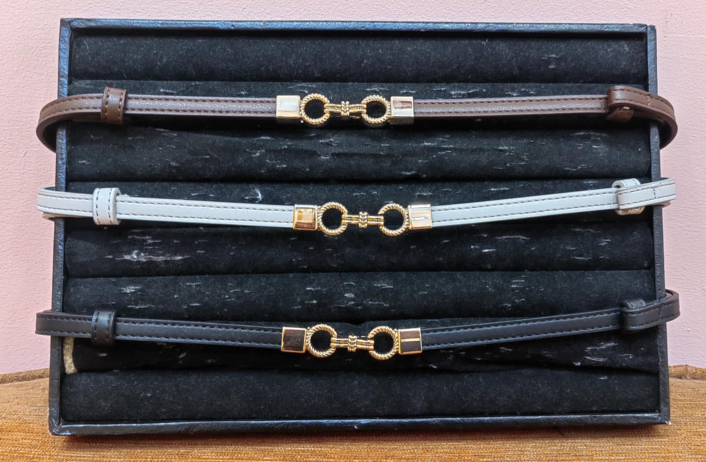ROUNDED VEGAN LEATHER BELT