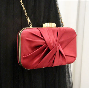 DAHLIA CLUTCH BAG