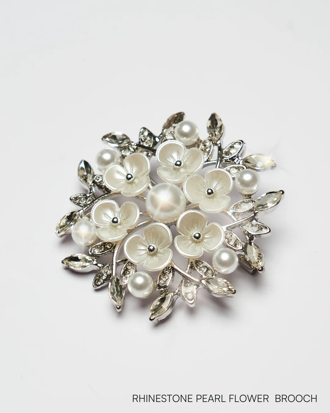RHINESTONE PEARL FLOWER BROOCH
